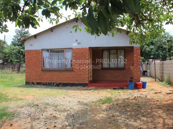 4 Bedroom House for Sale in Budiriro, Harare
