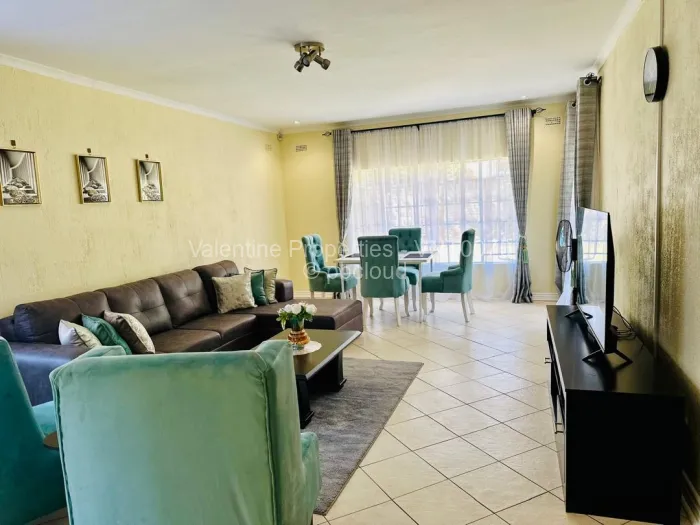 Townhouse/Cluster to Rent in Newlands, Harare