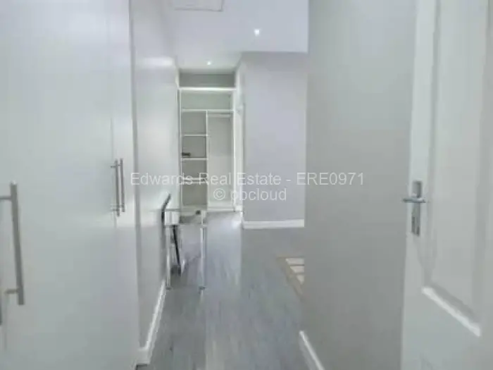 Townhouse/Cluster for Sale in Mount Pleasant, Harare