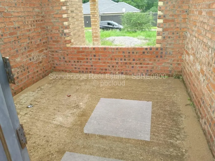 4 Bedroom House for Sale in Four Winds, Bulawayo