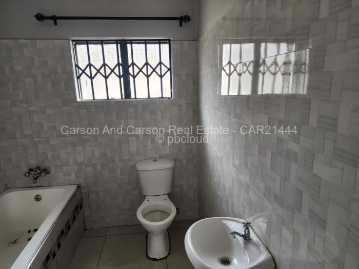 3 Bedroom House for Sale in Ruwa, Ruwa