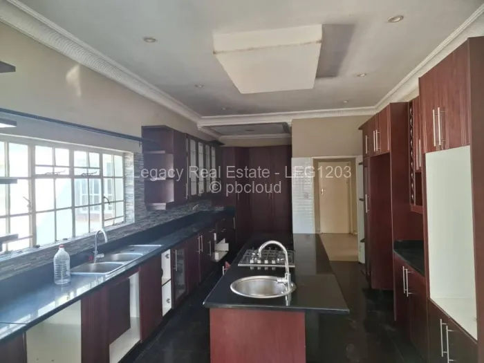 4 Bedroom House to Rent in Westgate