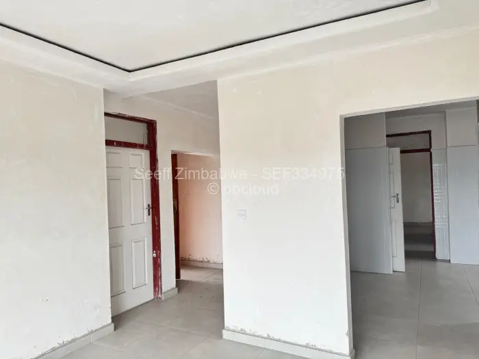 4 Bedroom House for Sale in Chipukutu Park, Ruwa