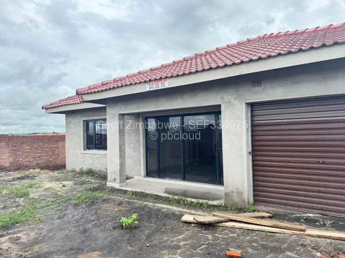 4 Bedroom House for Sale in Chipukutu Park, Ruwa