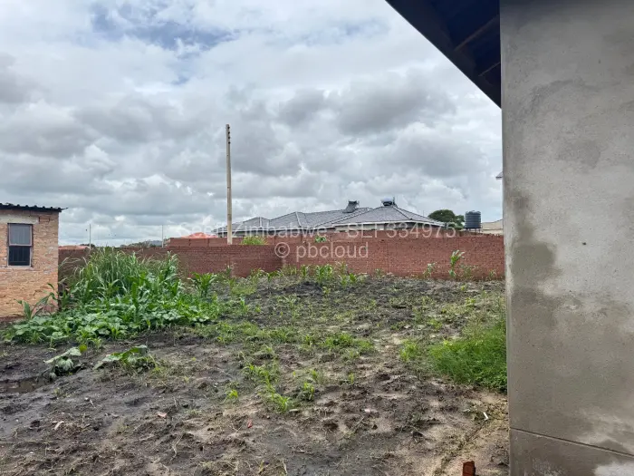 4 Bedroom House for Sale in Chipukutu Park, Ruwa