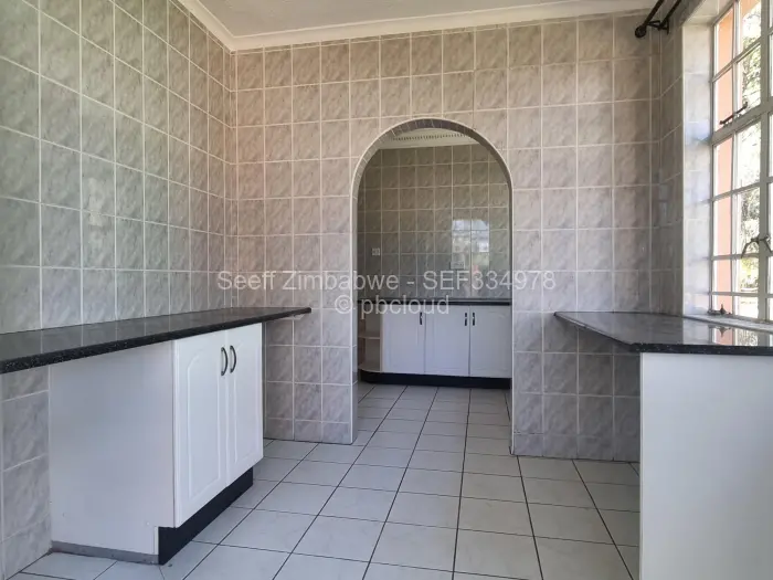 5 Bedroom House to Rent in Glen Lorne