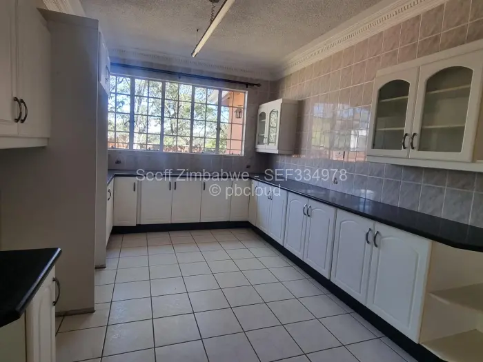 5 Bedroom House to Rent in Glen Lorne
