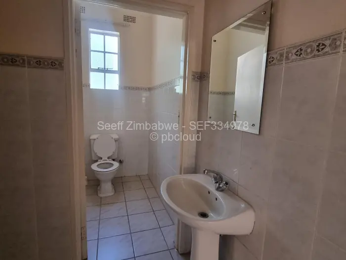 5 Bedroom House to Rent in Glen Lorne