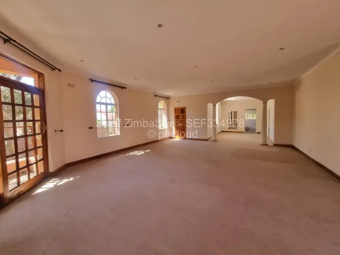 5 Bedroom House to Rent in Glen Lorne