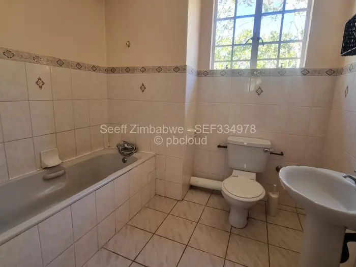 5 Bedroom House to Rent in Glen Lorne