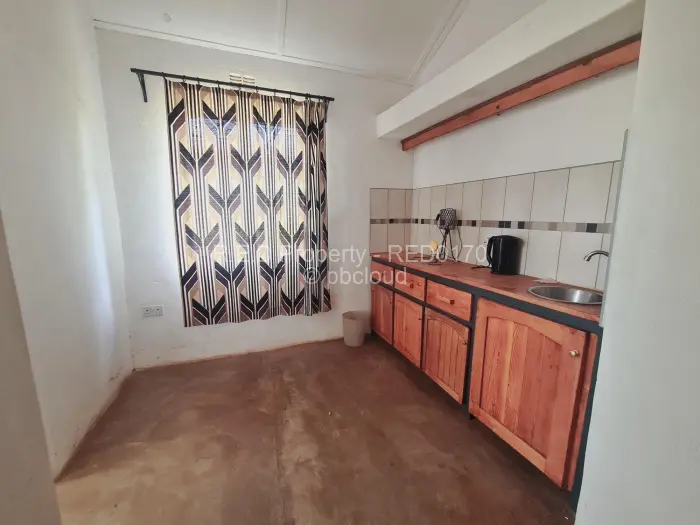4 Bedroom House for Sale in Famona, Bulawayo