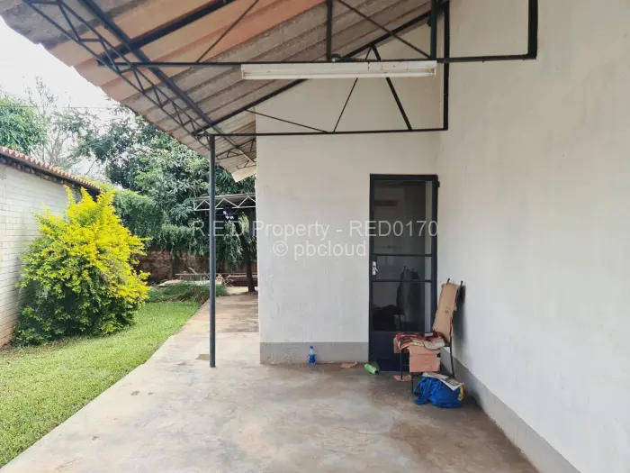 4 Bedroom House for Sale in Famona, Bulawayo