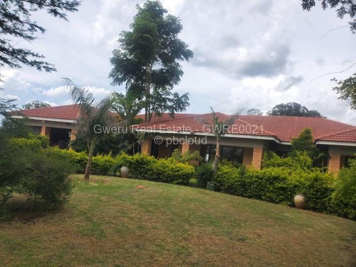 4 Bedroom House for Sale in Mtausi Park, Gweru