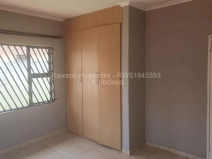 4 Bedroom House for Sale in Madokero Estates, Harare