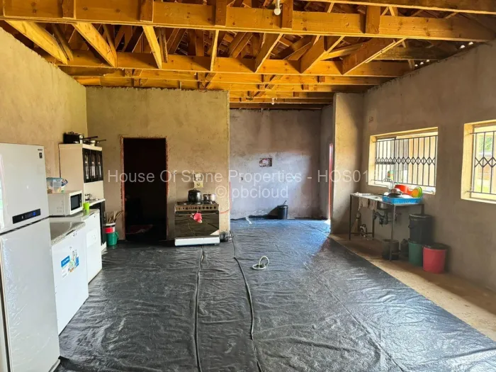 5 Bedroom House for Sale in Crowhill Views, Harare
