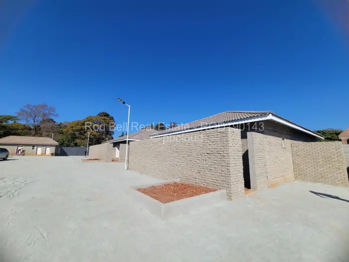 Townhouse/Cluster for Sale in Greendale, Harare