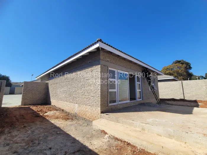 Townhouse/Cluster for Sale in Greendale, Harare