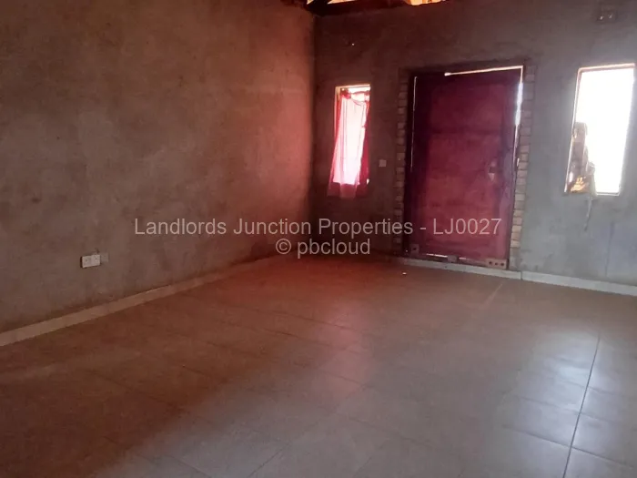 4 Bedroom House for Sale in Emganwini, Bulawayo