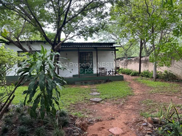 5 Bedroom House for Sale in Victoria Falls, Victoria Falls