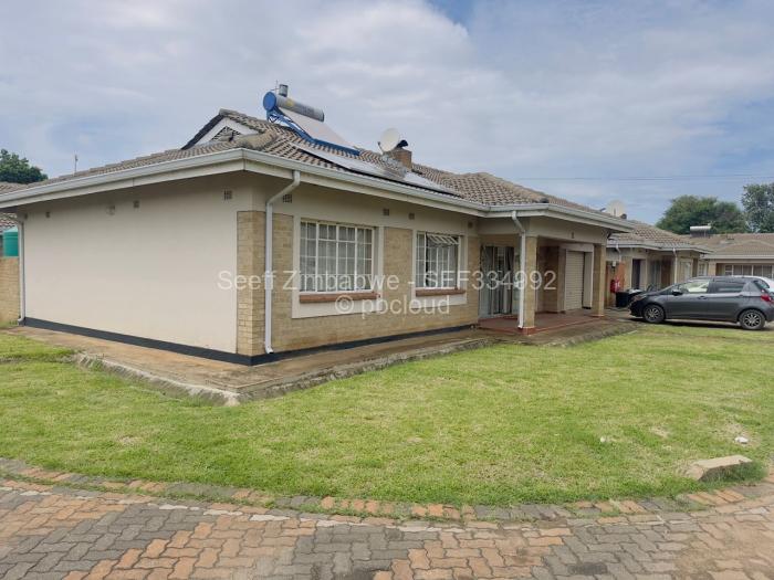 Townhouse/Cluster for Sale in Waterfalls, Harare