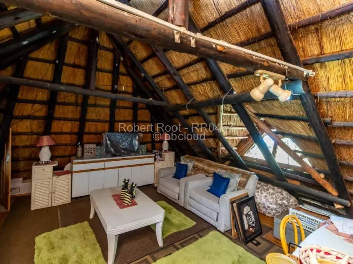 2 Bedroom House for Sale in Lake Chivero, Lake Chivero