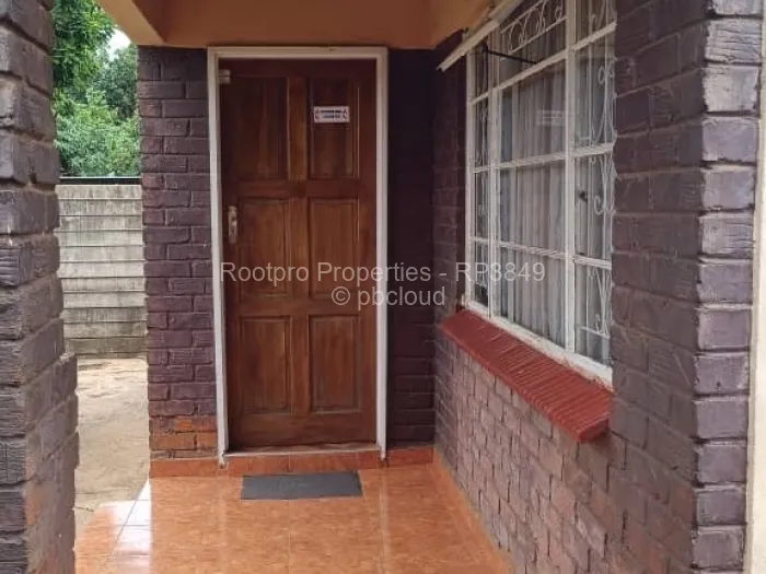4 Bedroom House for Sale in Kuwadzana, Harare