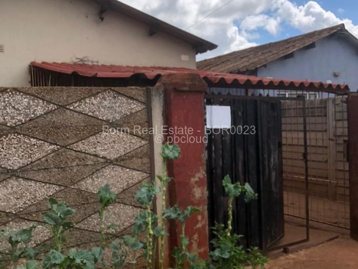 2 Bedroom House to Rent in Warren Park, Harare