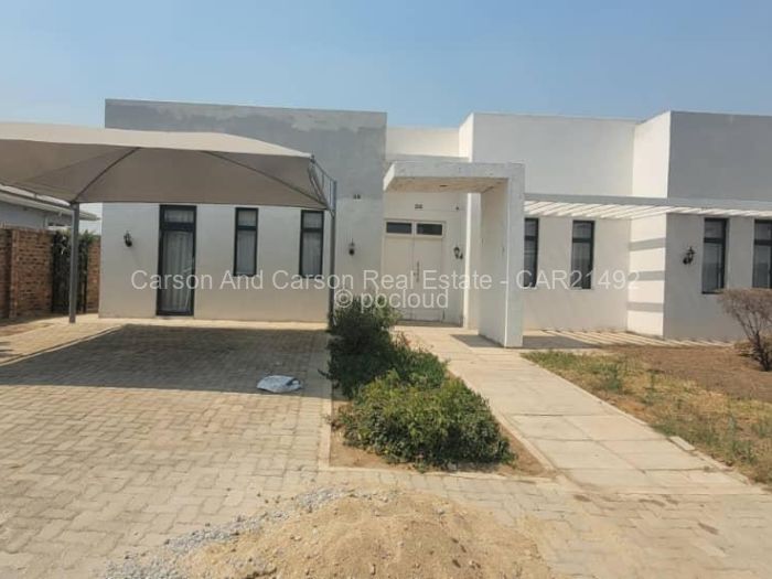 Townhouse/Cluster for Sale in Arlington, Harare