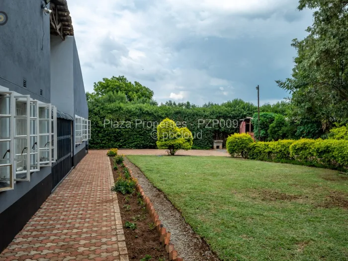 4 Bedroom House for Sale in Norton, Norton