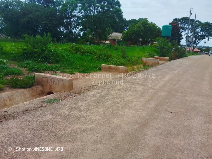 Stand for Sale in Cold Comfort, Harare