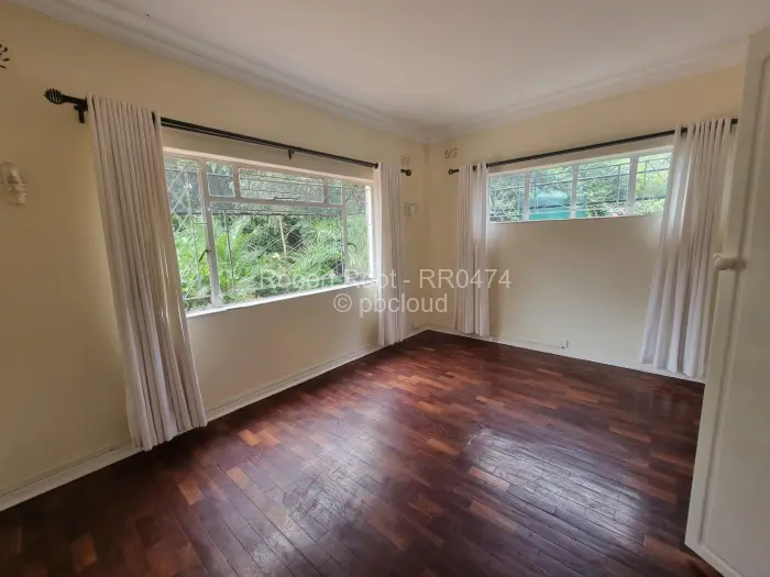 5 Bedroom House for Sale in Mandara, Harare