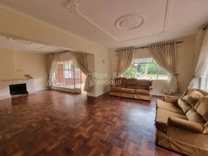 5 Bedroom House for Sale in Mandara, Harare