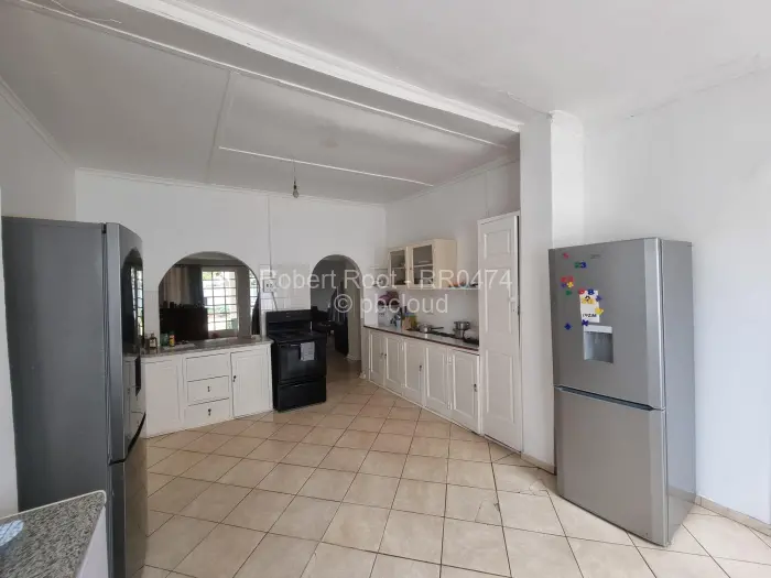 5 Bedroom House for Sale in Mandara, Harare