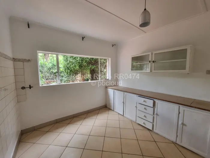 5 Bedroom House for Sale in Mandara, Harare