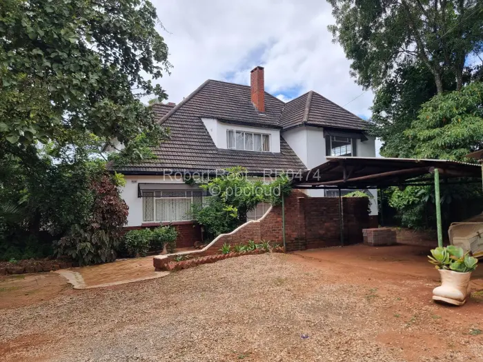 5 Bedroom House for Sale in Mandara, Harare