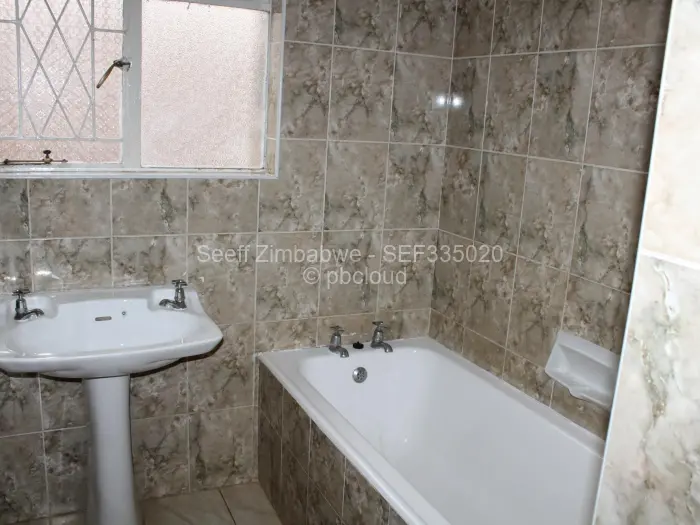 4 Bedroom House to Rent in Upper Hillside