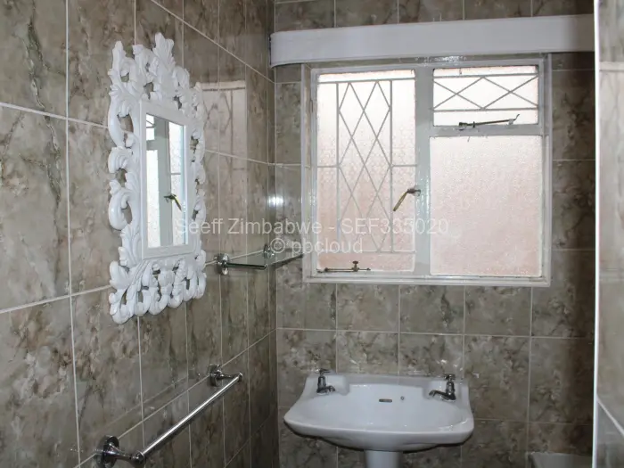 4 Bedroom House to Rent in Upper Hillside