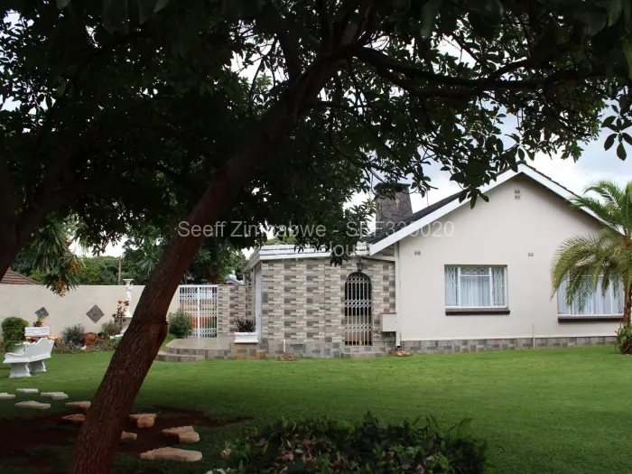 4 Bedroom House to Rent in Upper Hillside