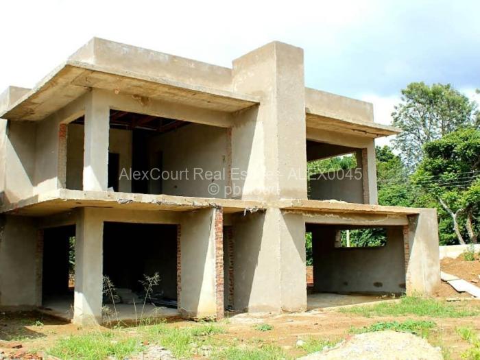 Townhouse/Cluster for Sale in Newlands, Harare