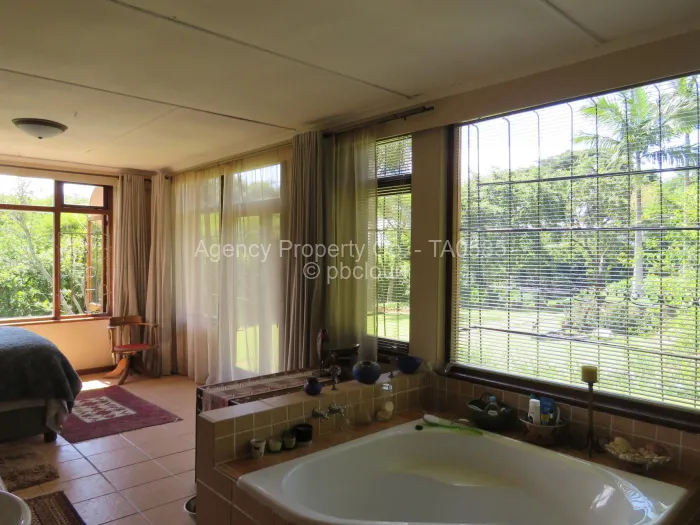 5 Bedroom House for Sale in Tiger's Kloof, Mutare
