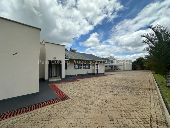 Townhouse/Complex/Cluster to Rent in Quinnington