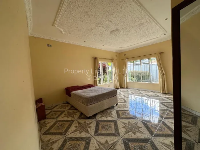 6 Bedroom House for Sale in Brookeview, Harare