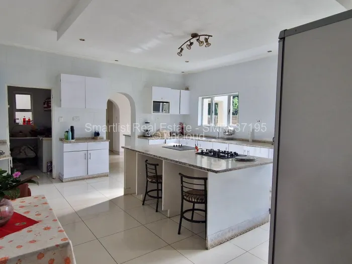 7 Bedroom House for Sale in Chisipite, Harare