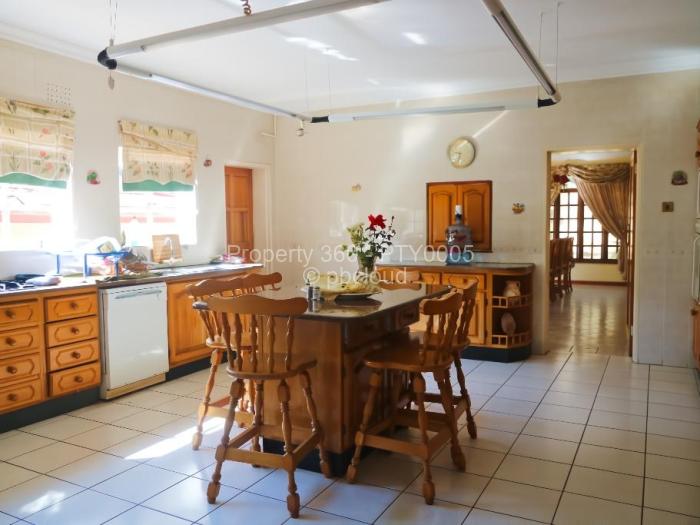 6 Bedroom House for Sale in Colne Valley, Harare