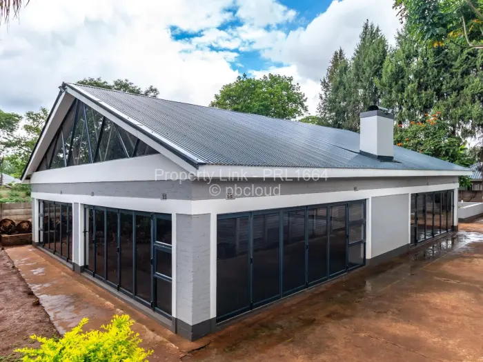 6 Bedroom House for Sale in Mount Pleasant, Harare