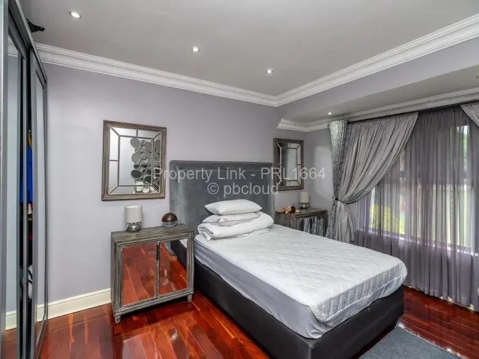 6 Bedroom House for Sale in Mount Pleasant, Harare