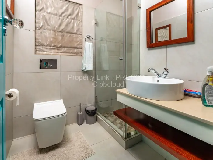 6 Bedroom House for Sale in Mount Pleasant, Harare