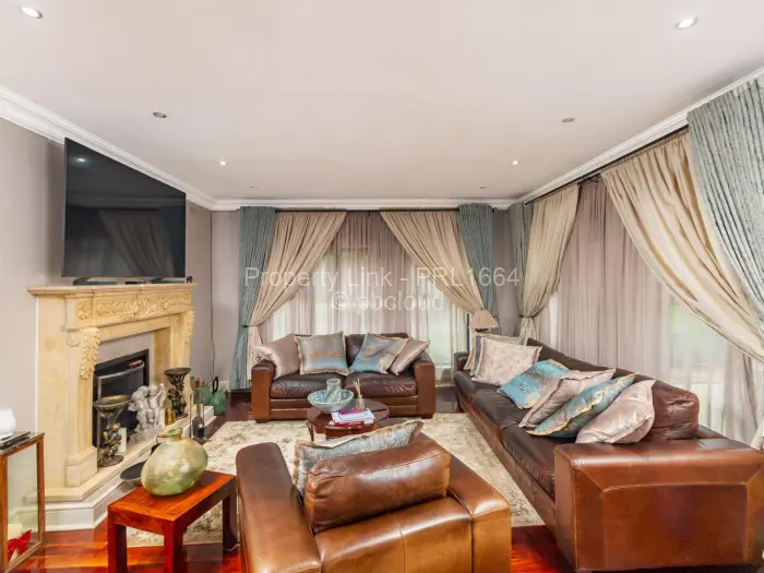 6 Bedroom House for Sale in Mount Pleasant, Harare