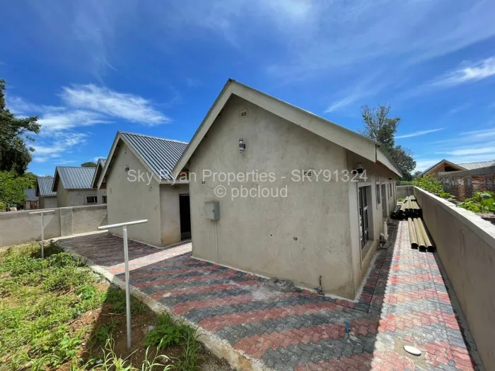 Townhouse/Complex/Cluster for Sale in Marlborough, Harare