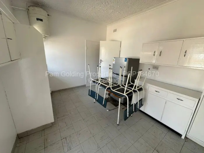 Commercial Property to Rent in Avondale